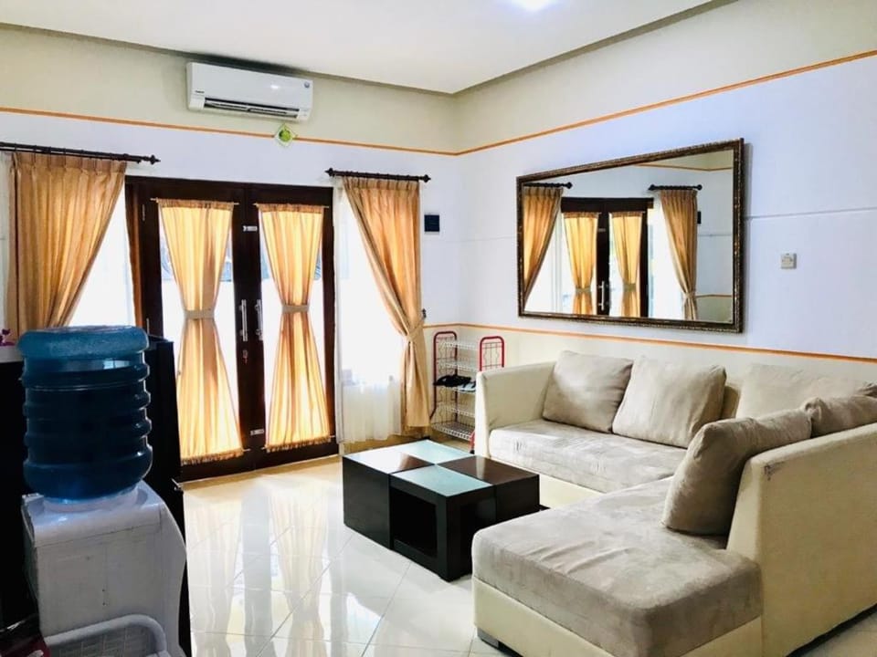 Adiputra Guesthouse Tata Bumi by Homiq  Vacation rental in Special Region of Yogyakarta