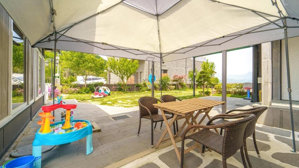 Yangpyeong The On Private Kids Pension Bed and Breakfast in Gyeonggi-do