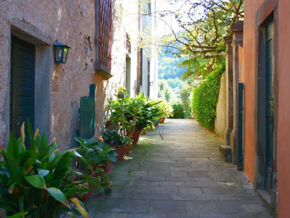 Rustic Farmhouse Stay, Carmignano Vacation rental in Emilia-Romagna