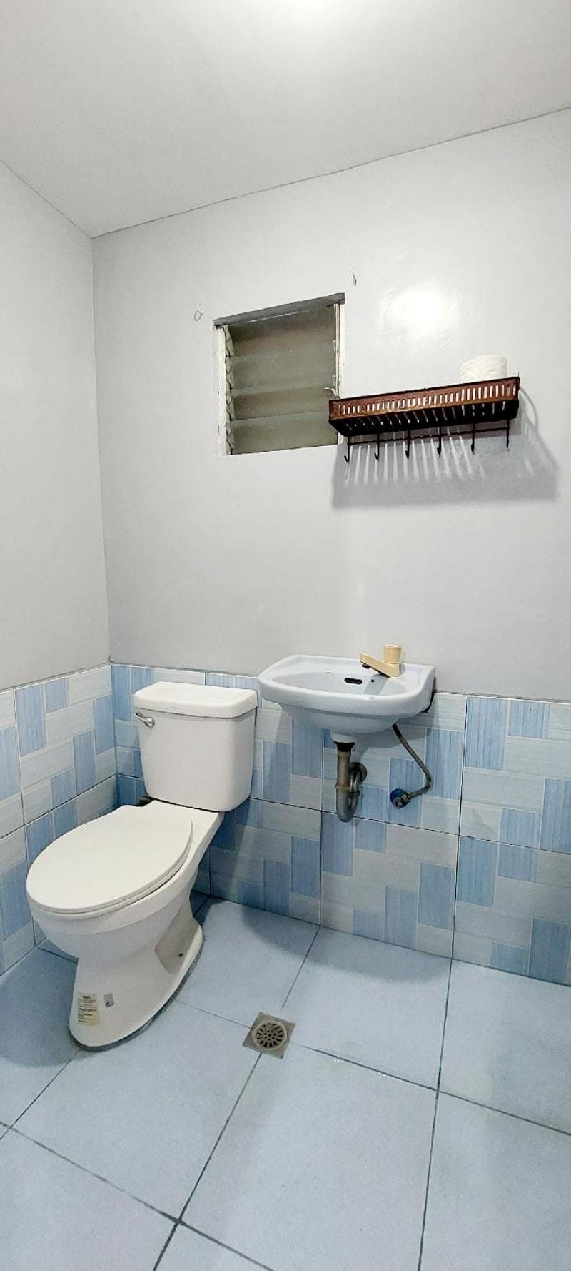 Genna's Tourist Inn Budget Room  Villa in Central Visayas