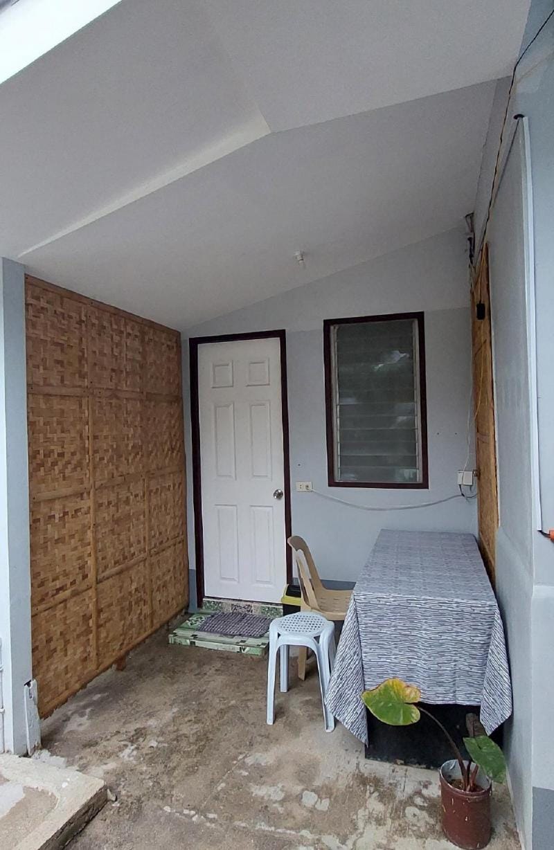 Genna's Tourist Inn Budget Room  Villa in Central Visayas