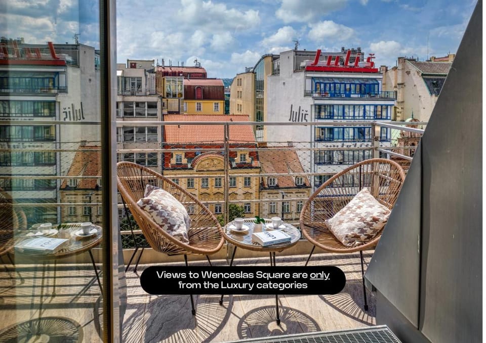 VN17 Rooftop Suites by Adrez Apartment hotel in Prague