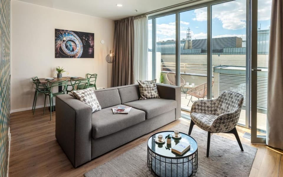 VN17 Rooftop Suites by Adrez Apartment hotel in Prague