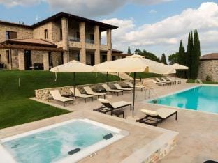 Terra Antica Suite & Ville Farm Stay in Tuscany