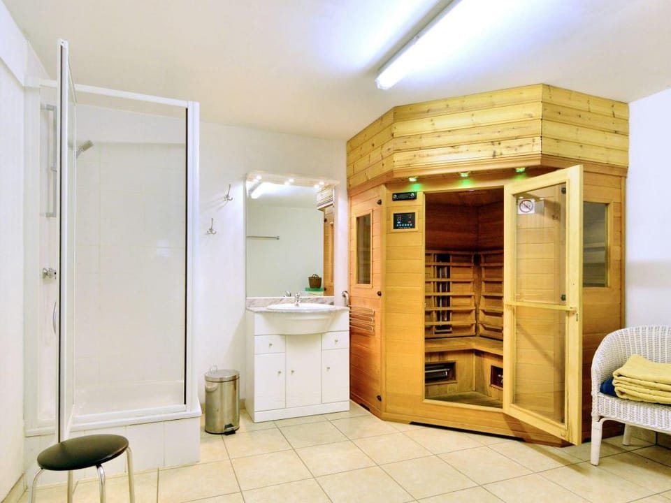 Elegant Villa with Sauna Vacation rental in Wallonia, Belgium