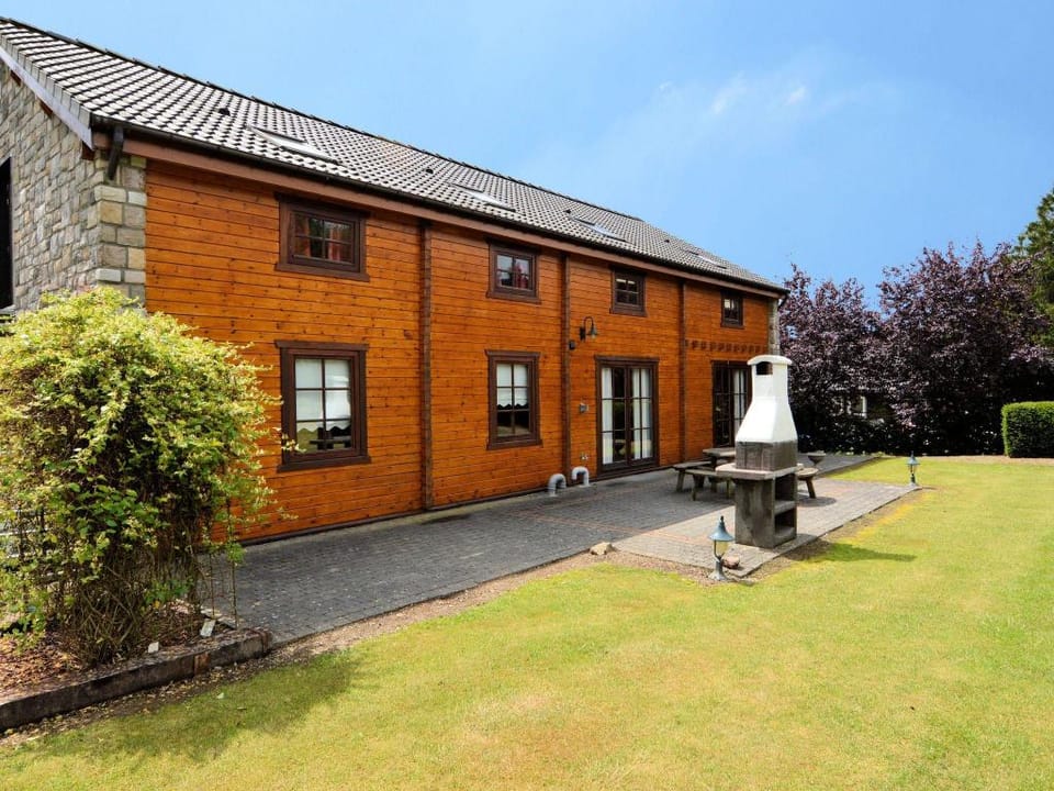 Elegant Villa with Sauna Vacation rental in Wallonia, Belgium