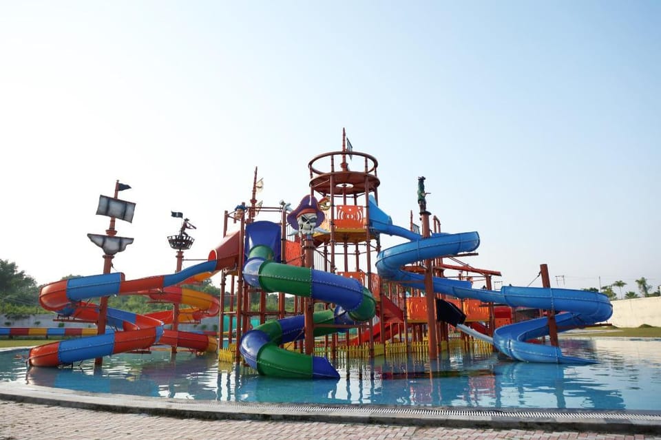 Marino Water Park & Resort Hotel in Uttar Pradesh