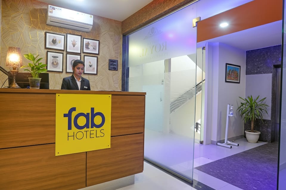 FabHotel Royal International - Nr. Mumbai International Airport Hotel in Mumbai