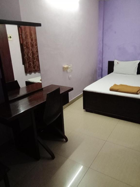 Near to Central railway station and nehru stadium Apartment in Chennai