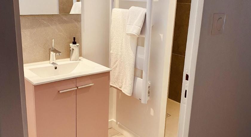 Suite 24 L'Annexe Apartment in Bourgogne-Franche-Comté