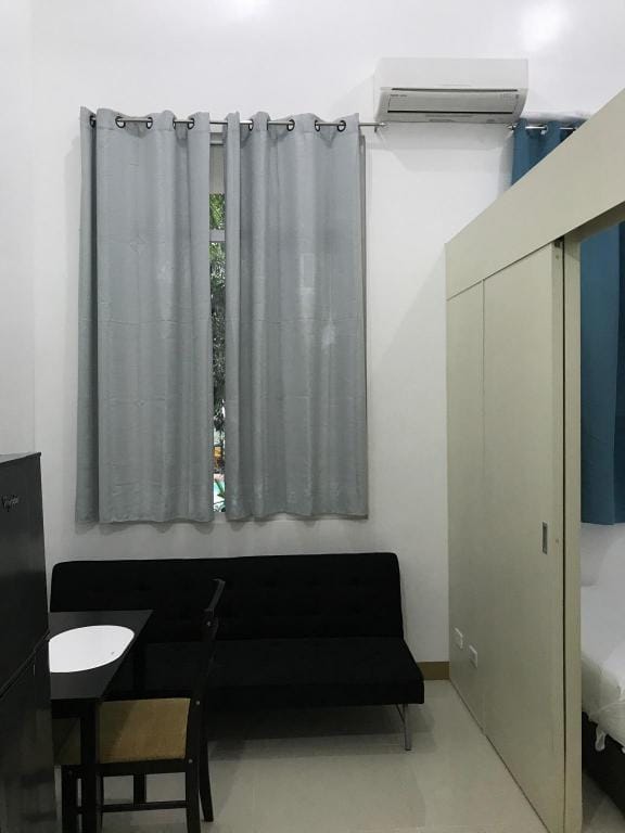South Residences staycation beside SM southmall  Apartment in Las Pinas