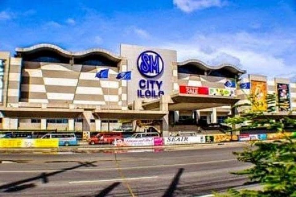 AVIDA TOWER2 SHORTWALK SM ,SMALLVILLE,ESPLANADE Apartment in Iloilo City