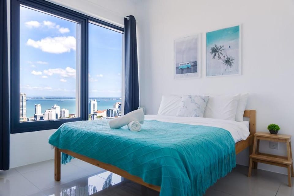 MUJI Studio 3 ★ Seaview★Georgetown★Netflix & TVBox Vacation rental in George Town