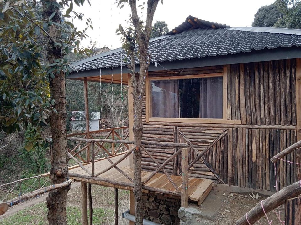 Boom Stays-Shimla Jungle cottages & Camp Vacation rental in Himachal Pradesh