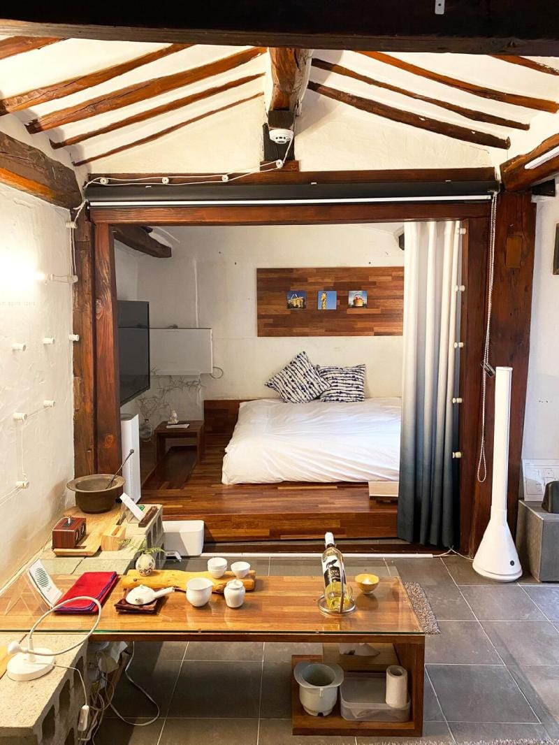 Viva La Vida [Changdeokgung] - Jongno Hanok Guesthouse Vacation rental in Seoul