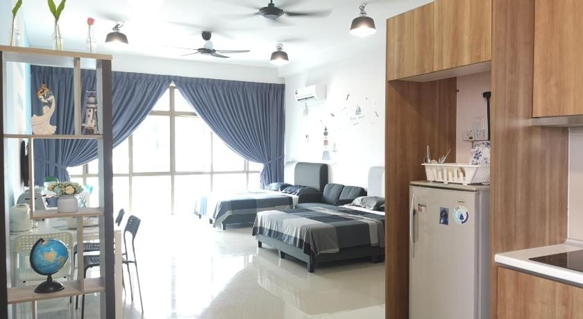 Toppen Palazio Mount Austin Apartment in Johor Bahru