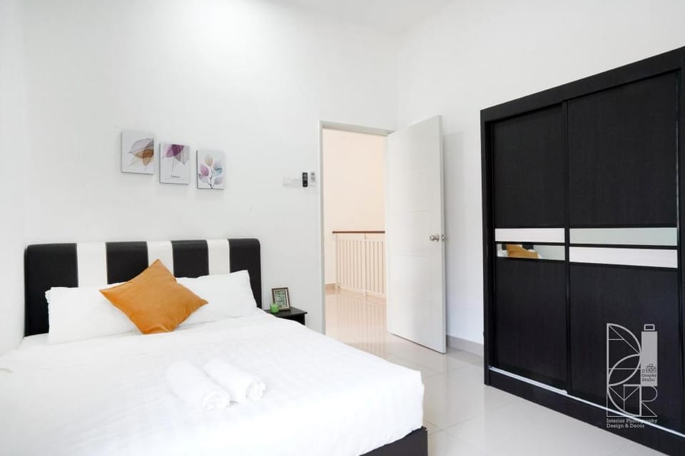 Desaru 26O7 Simple Tropical style by Joyfully Vacation rental in Johor