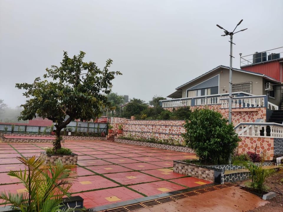 Hilltop Resort and Glamping Villa in Maharashtra