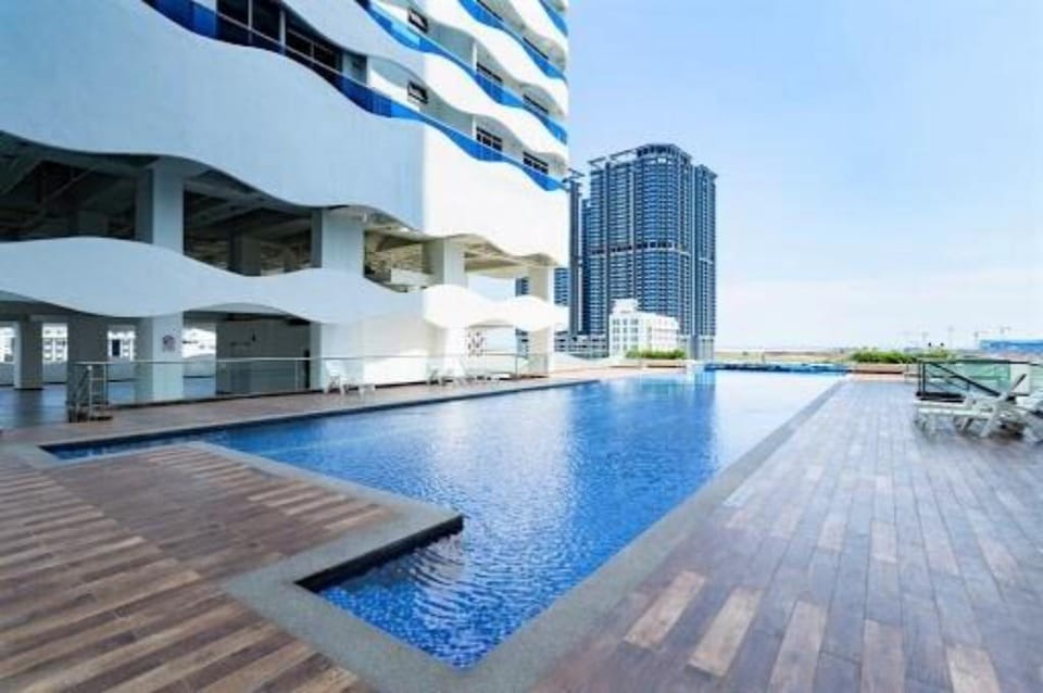 Suite Stay@The Wave Melaka /Corner unit Apartment in Malacca