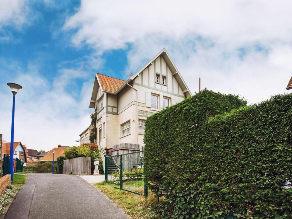 Holiday Home in Koksijde near Beach Vacation rental in Koksijde