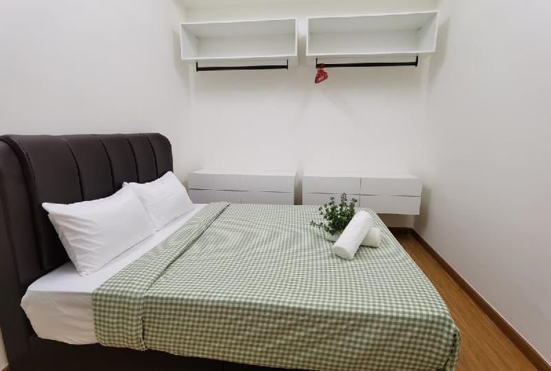 Beacon skyline 2 BR Suite❤Msg Chair❤Disney Hotstar Apartment in George Town