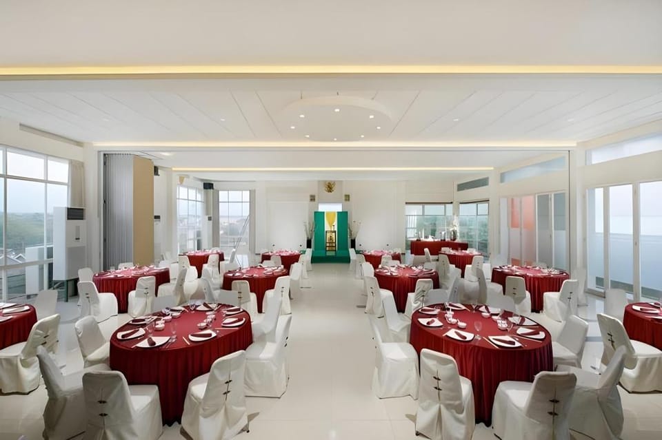 PURI PERDANA HOTEL Hotel in East Java