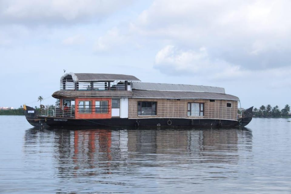 Private Houseboats Docked boat in Alappuzha