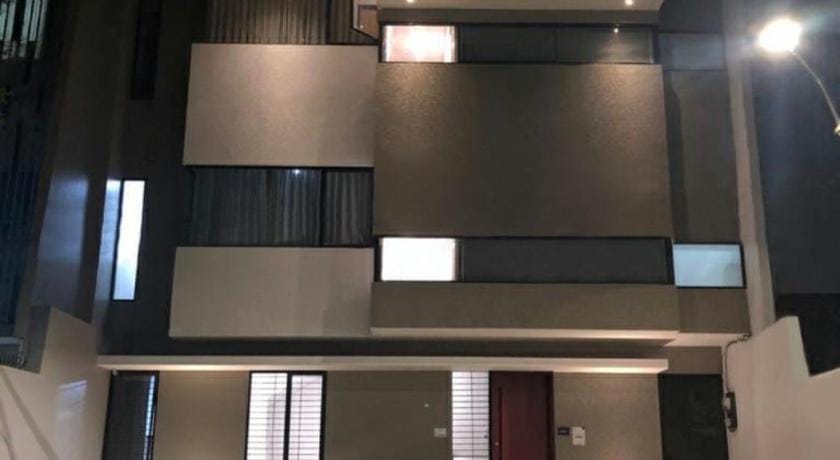 Cozy Puri Bed and Breakfast in Jakarta