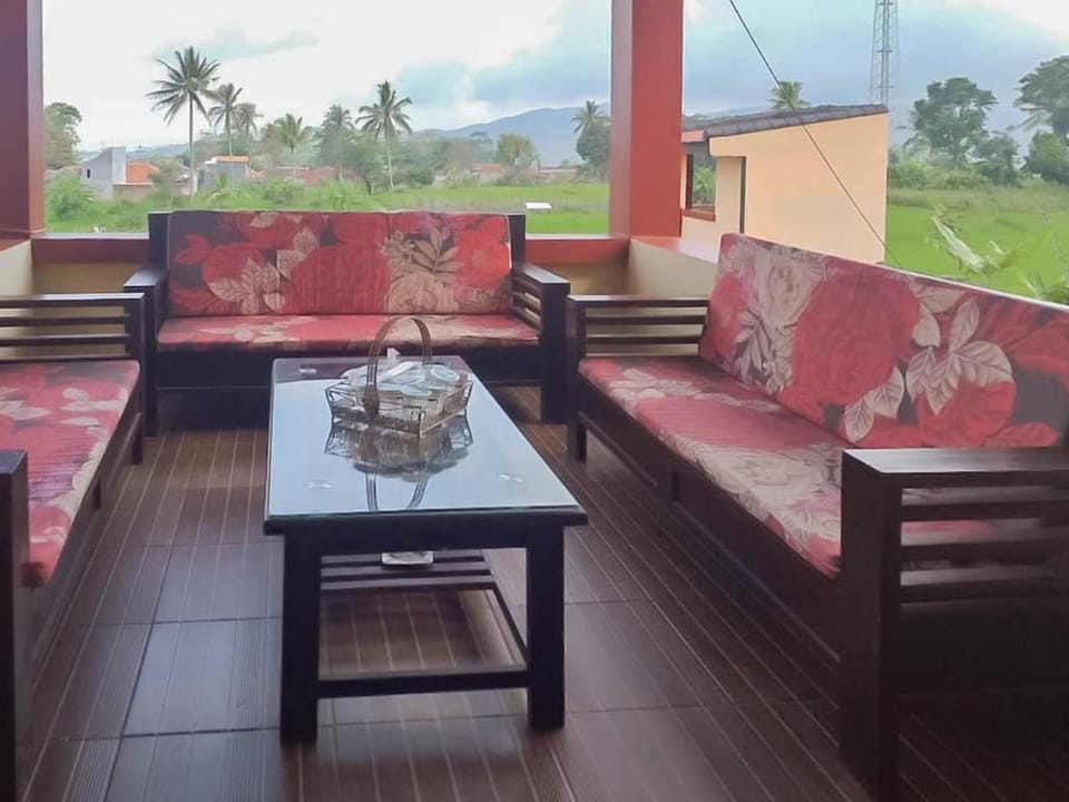 Saung Aligo Syariah RedPartner Hotel in West Java