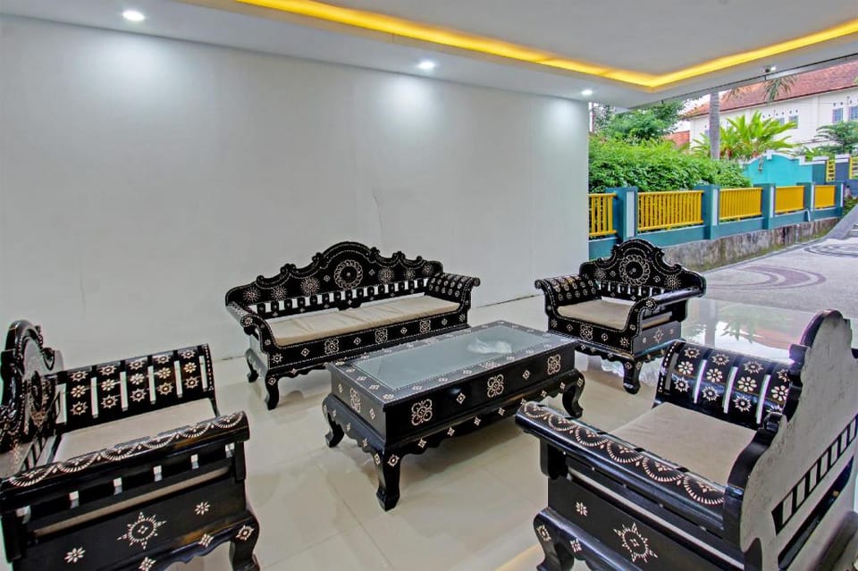 Hotel O Unram Guest House Hotel in West Nusa Tenggara, Indonesia