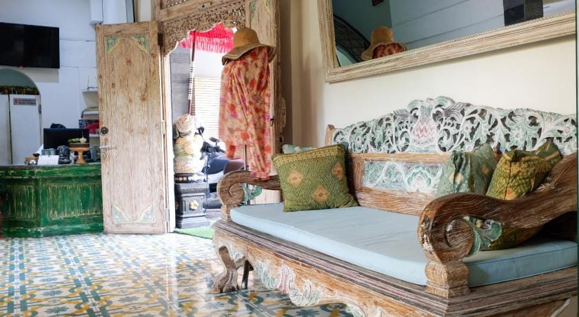 Su's Cottages Legian Hotel in Kuta