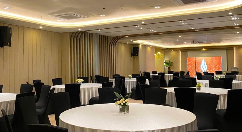 Luxebridge Hotel Hotel in Davao City