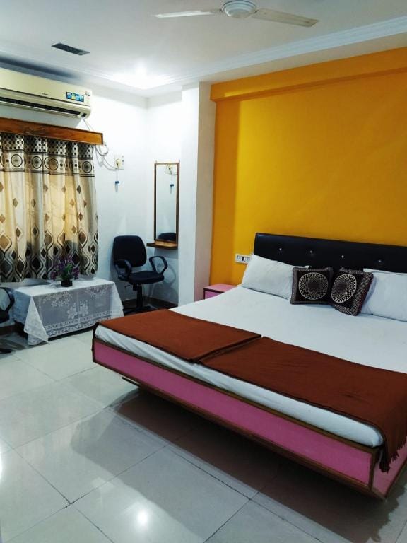 Hotel Mina Palace Hotel in Maharashtra