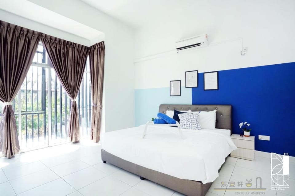 Desaru Santorini [Indoor pool table] by Joyfully Vacation rental in Johor