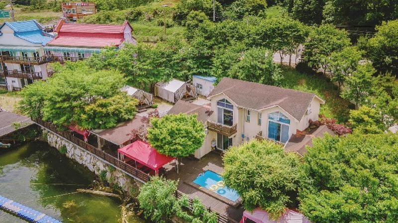 Gapyeong LavitaPension＆Glamping Bed and Breakfast in Gyeonggi-do