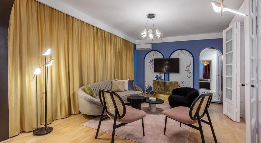 Birds of Paradise Vacation rental in Bucharest