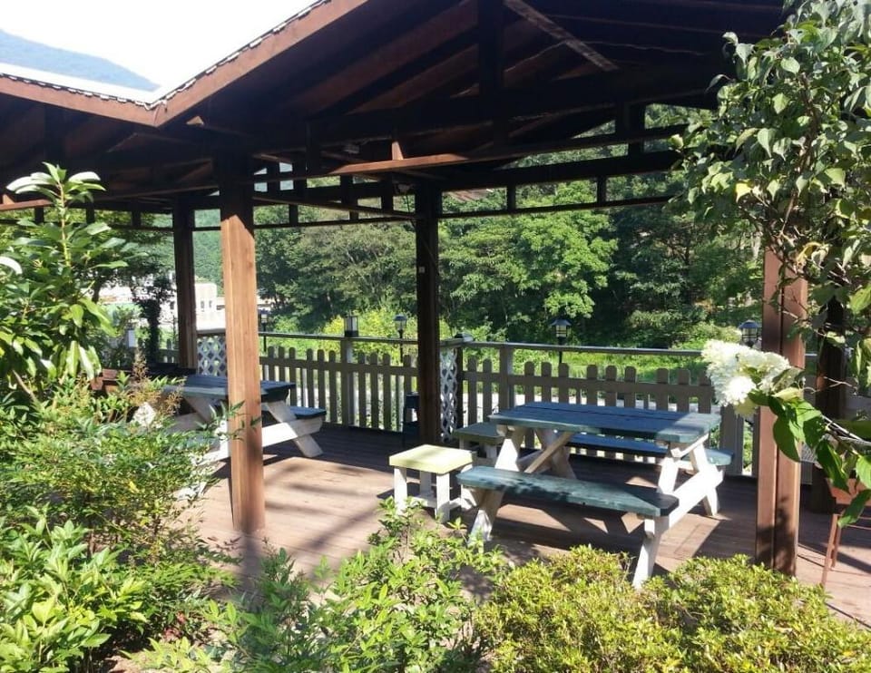 Geojae Cablecar Pension Bed and Breakfast in South Korea