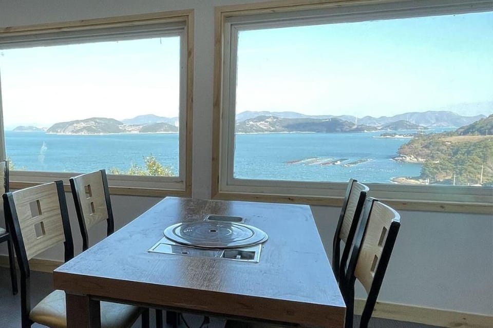 Yeosu Geumpa Pension Bed and Breakfast in South Korea