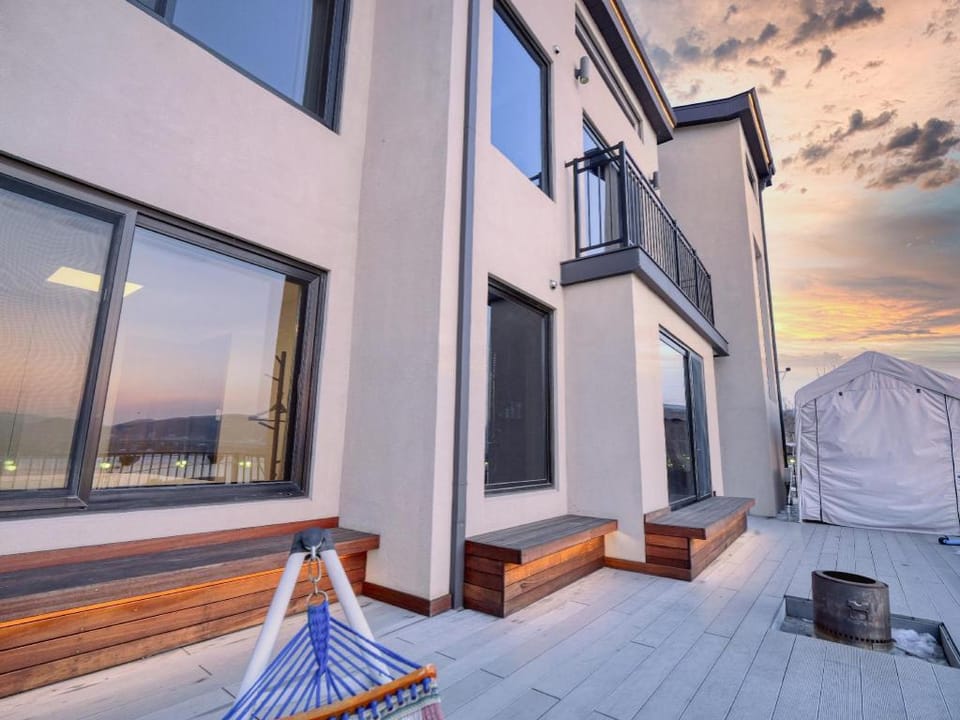 Chuncheon Kerensia Sinchuk Pension Bed and Breakfast in Gyeonggi-do
