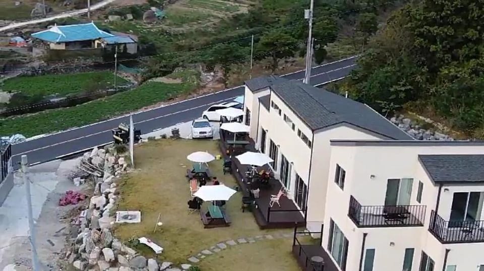 Yeosu Keumo Island Pension Bed and Breakfast in South Korea