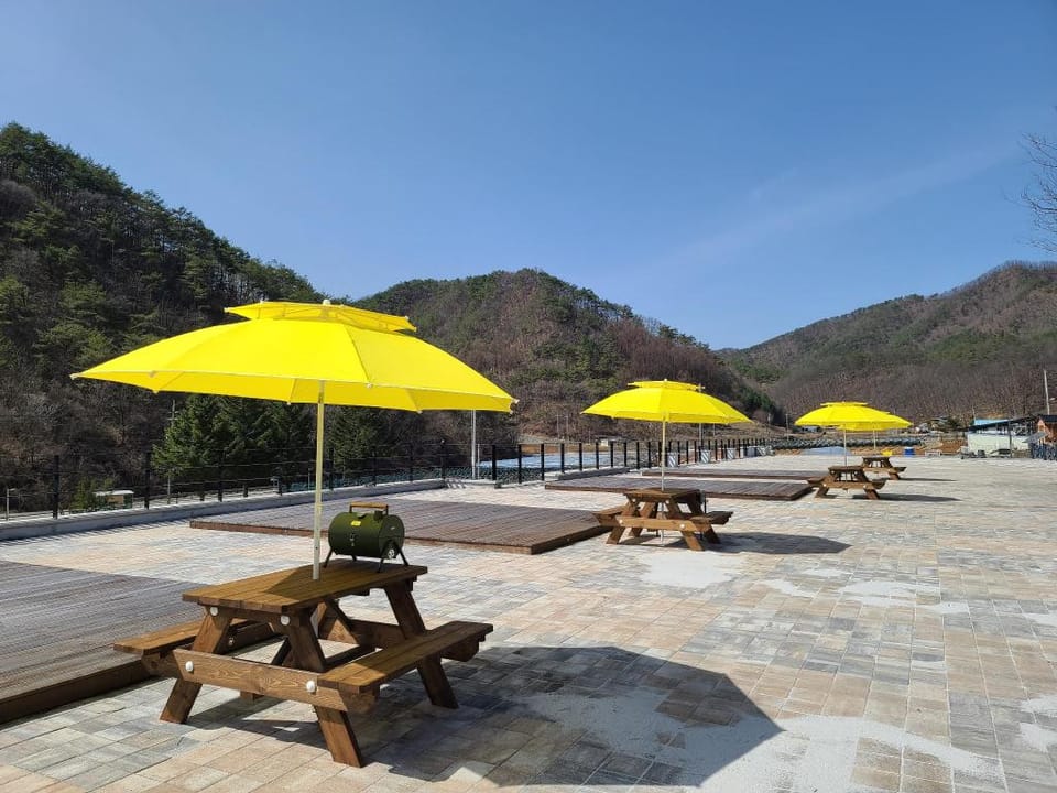 Taehwasan Maeul Chaehum Hakkyo Pension Bed and Breakfast in South Korea
