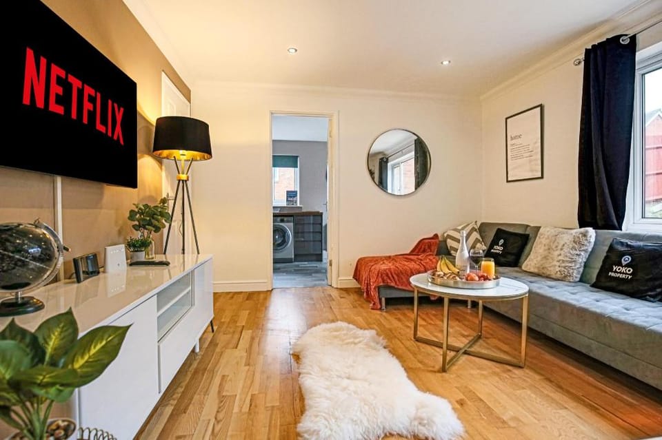 Olaf House by Yoko Property Apartment in Coventry