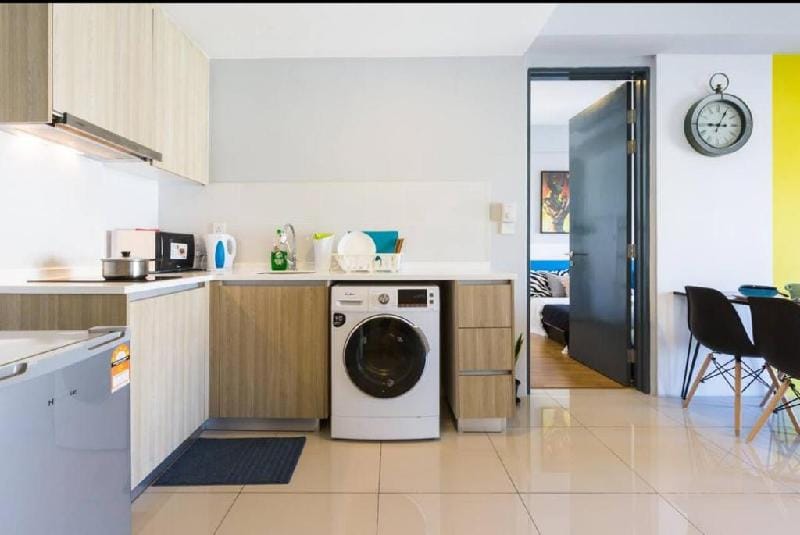 Modern Stylish F&F 2B2R @218 Macalister Georgetown Apartment in George Town