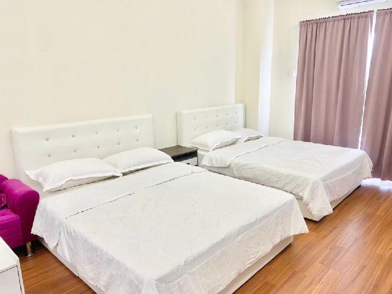 Homestay @ Champs Elysees (Privacy Corner Unit) Apartment in Perak