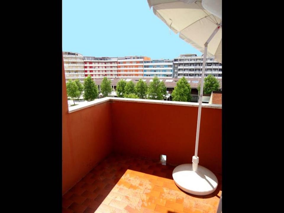 Apartment For 5 People-swimming Pool, near the beach Apartment in Porto Santa Margherita