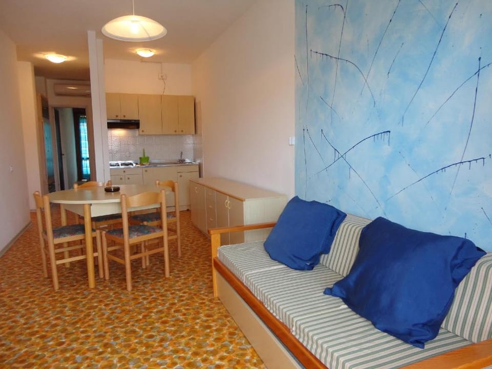 Apartment For 5 People-swimming Pool, near the beach Apartment in Porto Santa Margherita