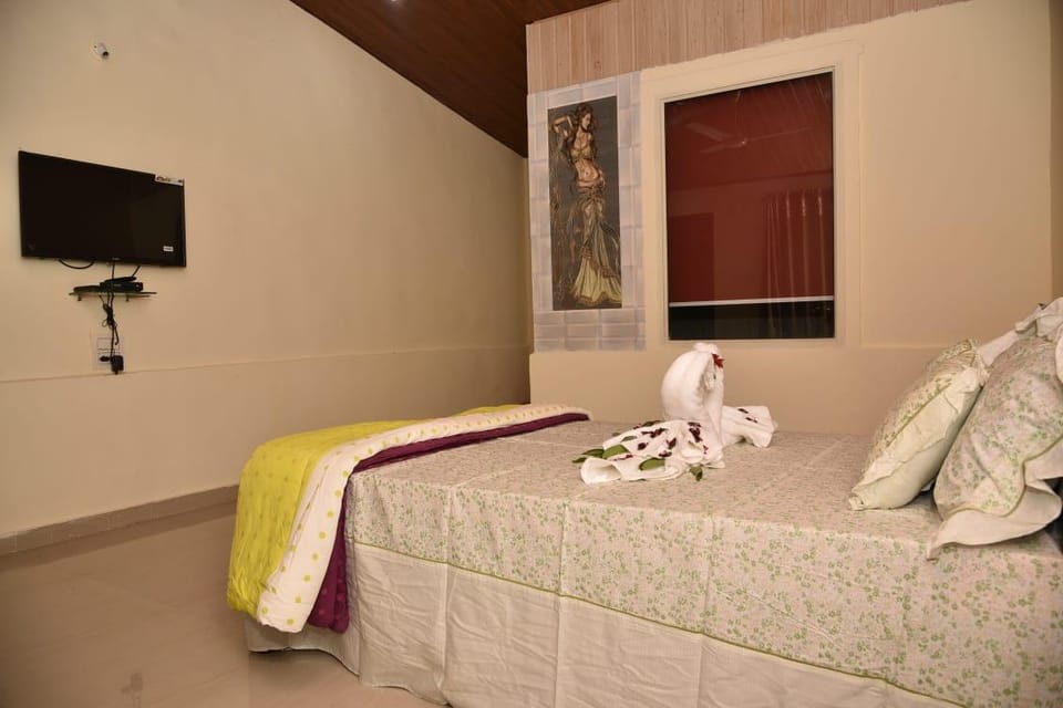 Shoreline Ujjwala Agro Tourism and River Camp Campground/ 
RV Resort in Maharashtra