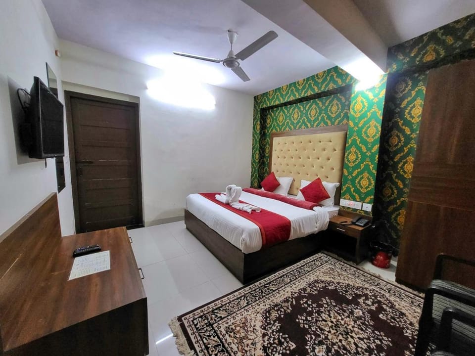 The Bay Leaf Resort Hotel in Shimla