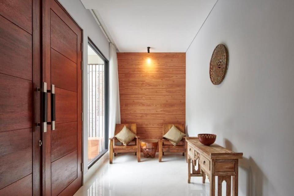 Radiance Hill View 10BR heated pool and billiard Villa in Bandung
