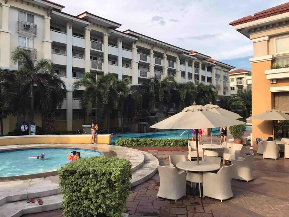 Cozy Ocean Blue Condo (SANITIZED+42’ tv+Netflix) Apartment in Pasig